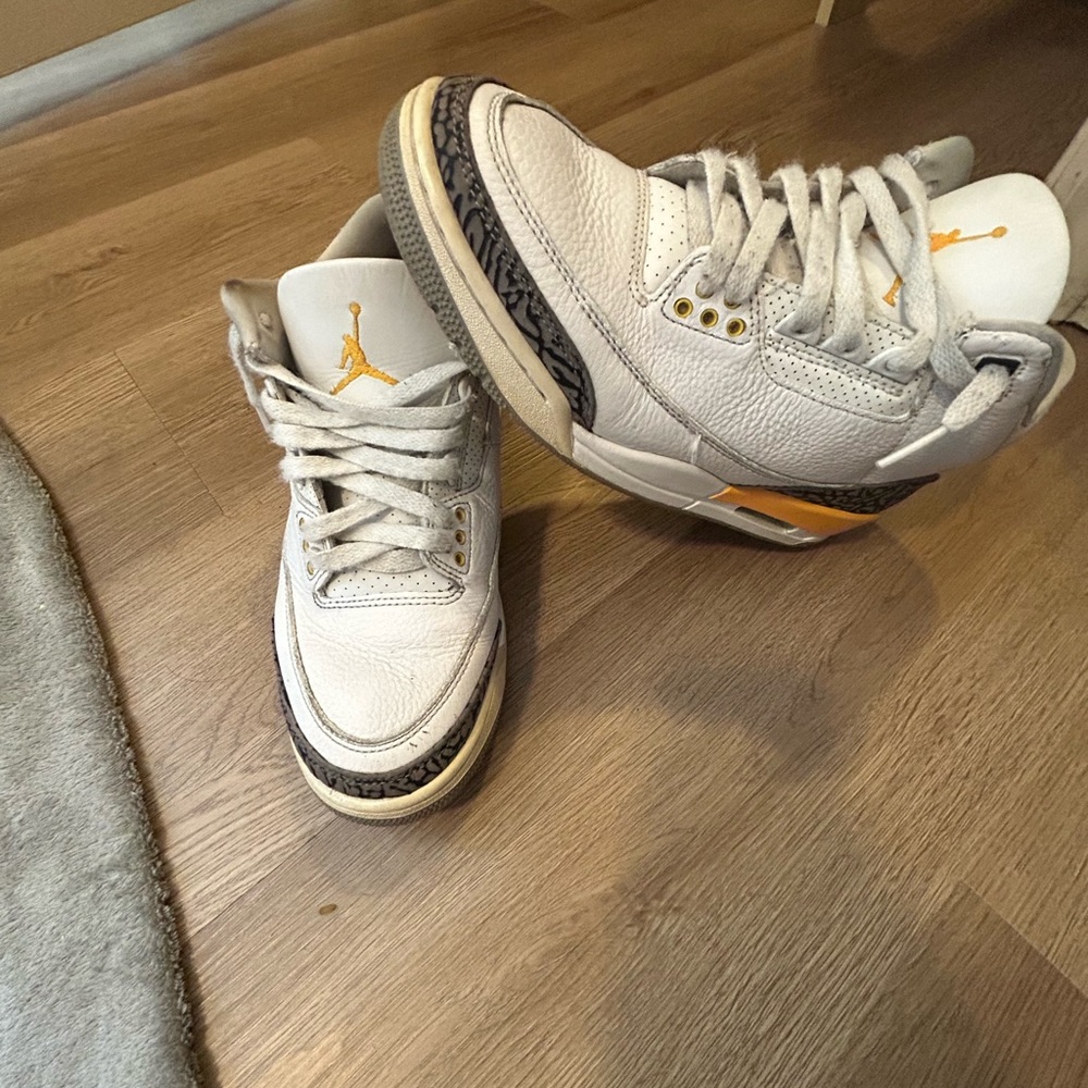 Laser orange retro 3s